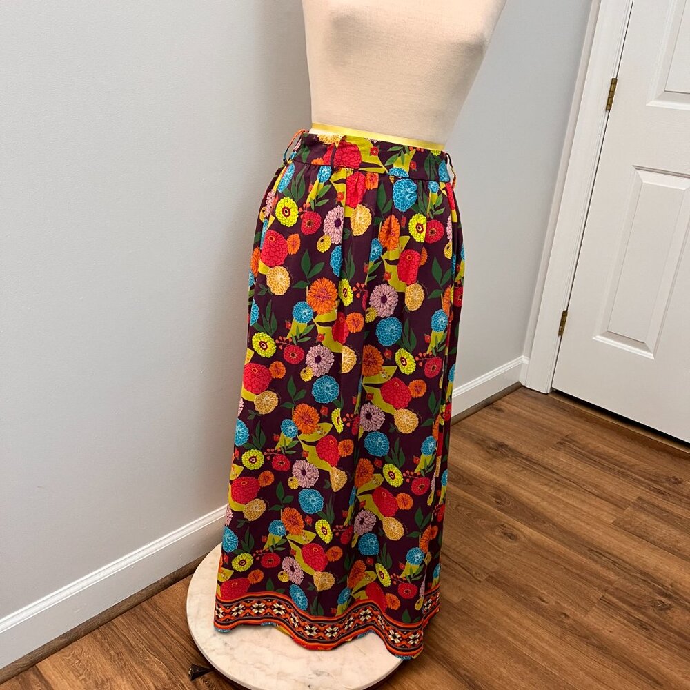 Emily Lovelock Bella Bouquet Print Floral Skirt Sz L - Picture 7 of 12